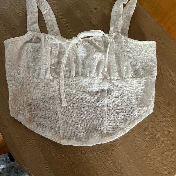 Elodie White Crop Top - NWT - Picture 2 of 8